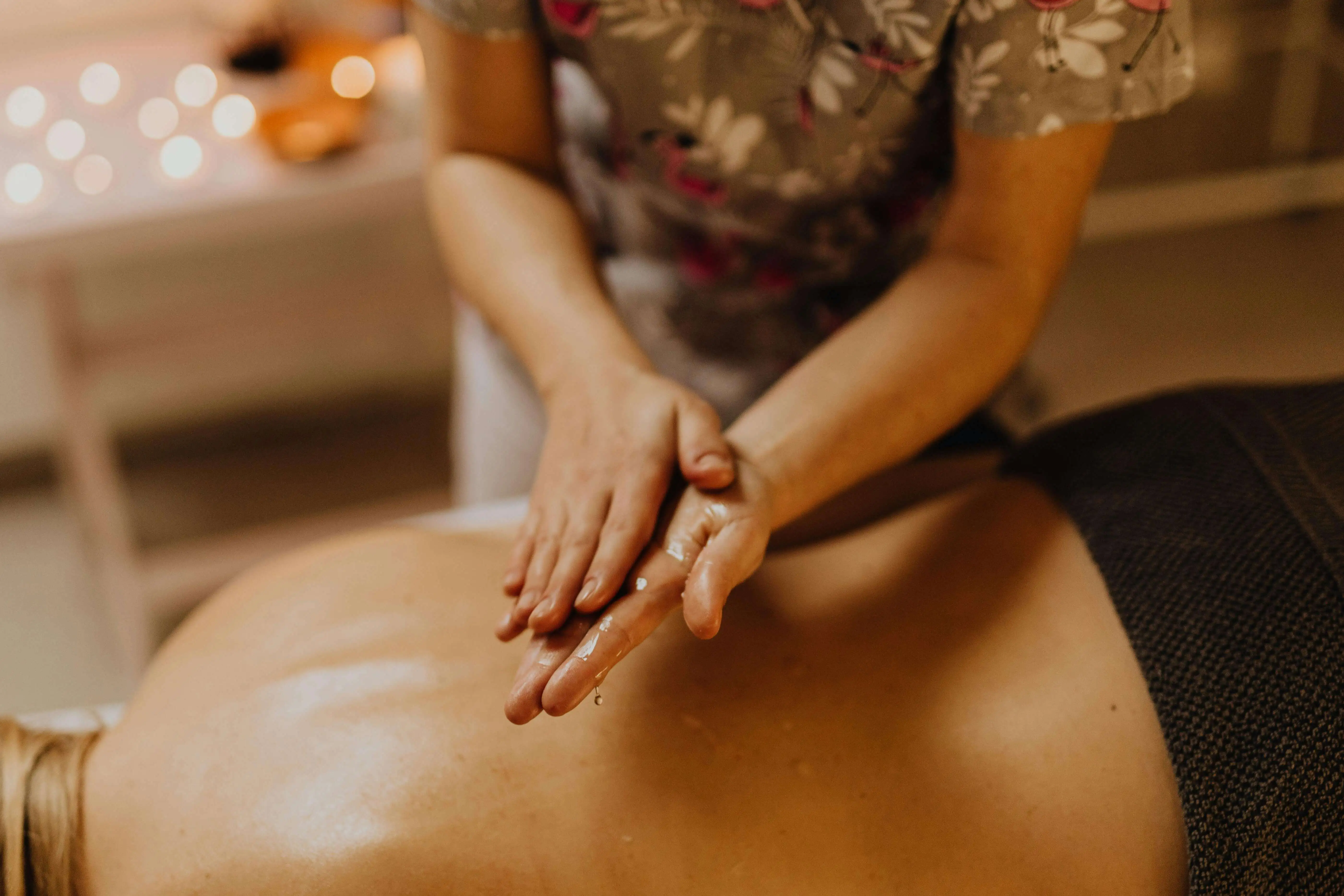 Aromaöl-Massage